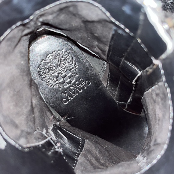 VINCE CAMUTO real leather boots. Original distressed leather, suede tassel. 8 - Picture 6 of 7